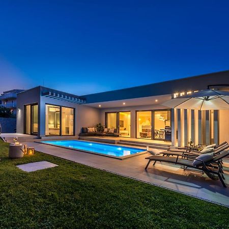 Villa Oasis - Your Luxury Home Away From Home Celopeci Екстер'єр фото