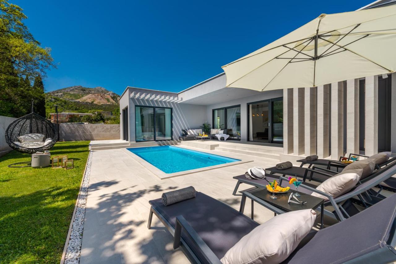 Villa Oasis - Your Luxury Home Away From Home Celopeci Екстер'єр фото