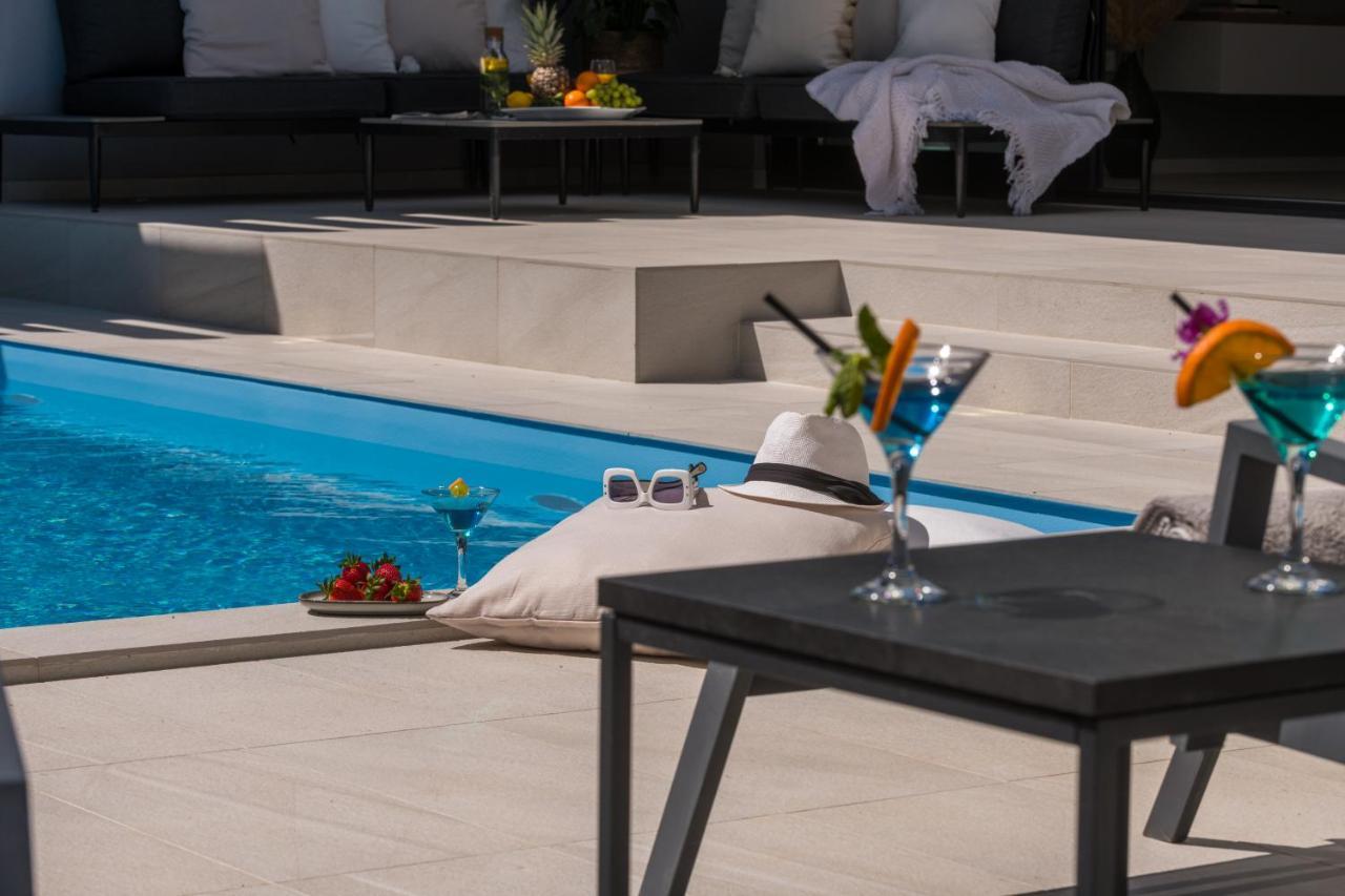 Villa Oasis - Your Luxury Home Away From Home Celopeci Екстер'єр фото