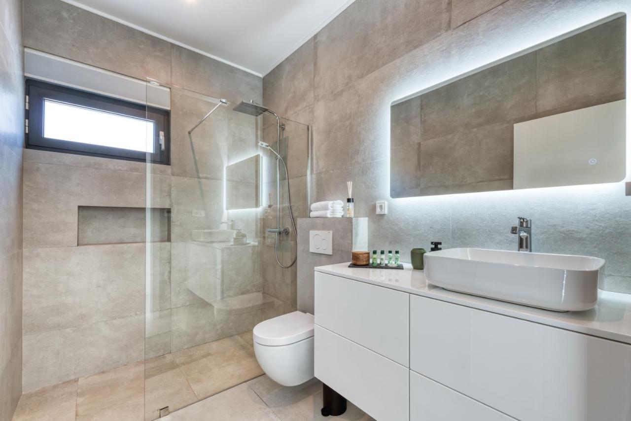 Villa Oasis - Your Luxury Home Away From Home Celopeci Екстер'єр фото