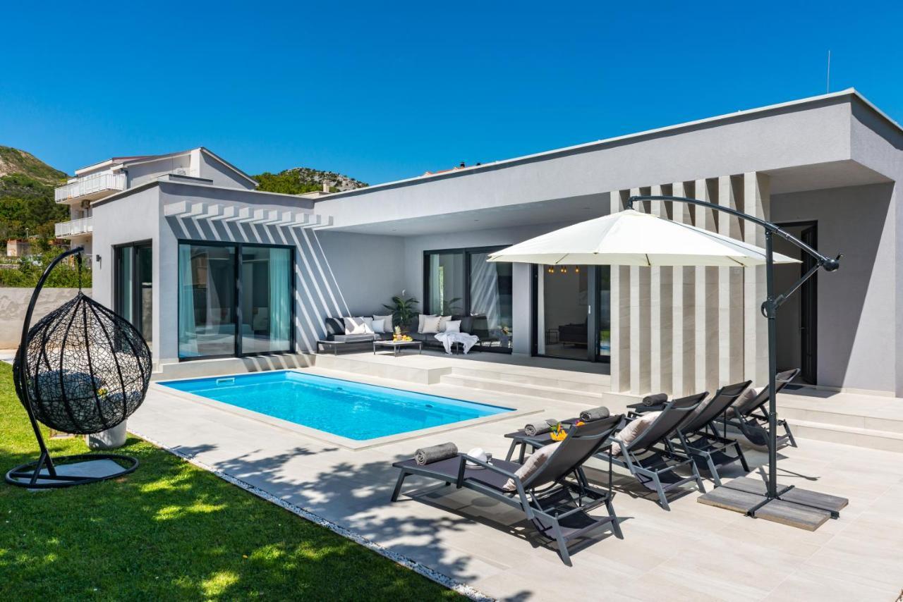 Villa Oasis - Your Luxury Home Away From Home Celopeci Екстер'єр фото