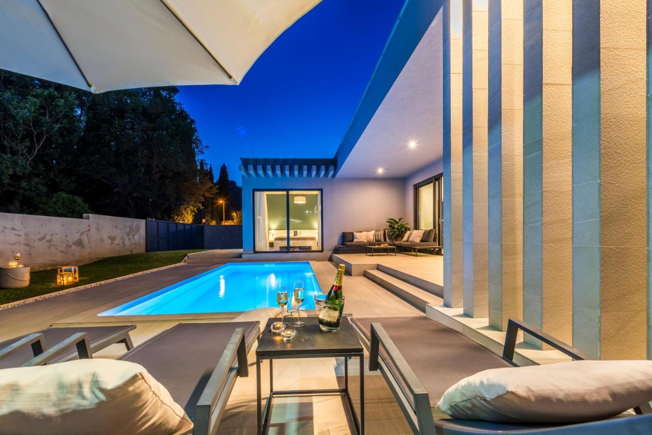 Villa Oasis - Your Luxury Home Away From Home Celopeci Екстер'єр фото